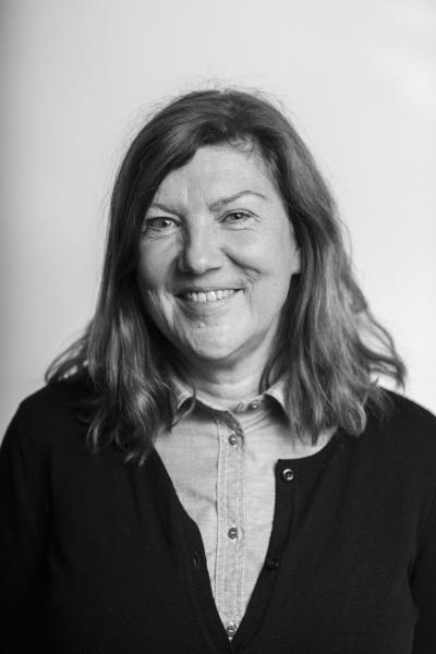Portrait photo in black/white of Ann Lisbeth Ingerslev 2021
