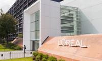 Picture showing an office building (L’Oréal HQ)