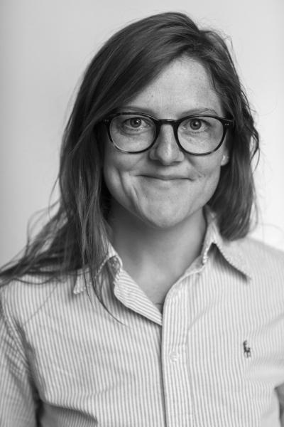 Portrait photo in black/white of Signe Andreasen Lysgaard 2021